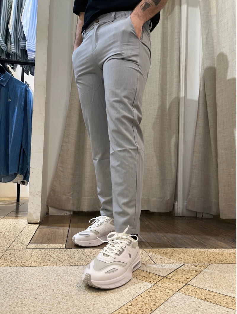 Pantalón Chino gris