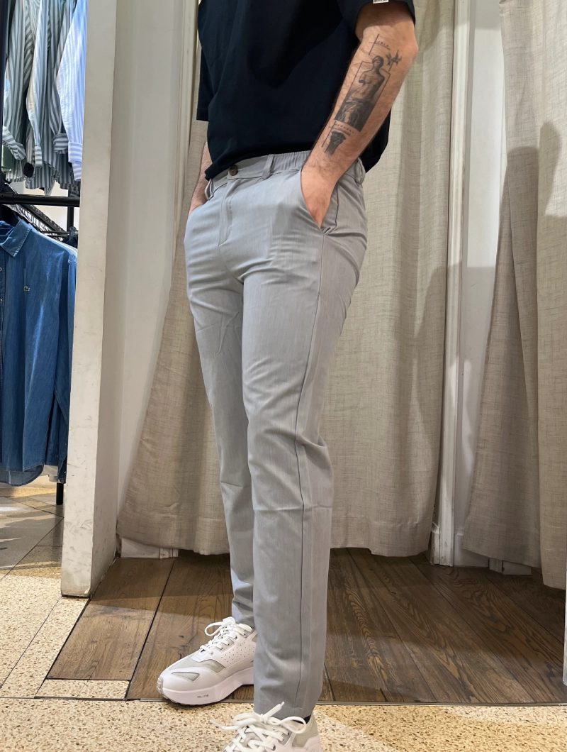 Pantalón Chino gris