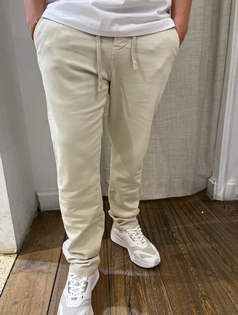 Pantalón Jogger Beige