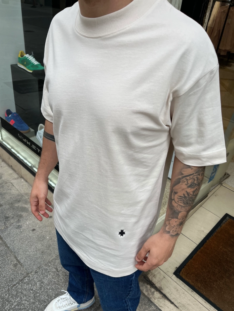 CAMISETA NORTH LA AMERICAN FIT BEIGE LOGO ABAJO