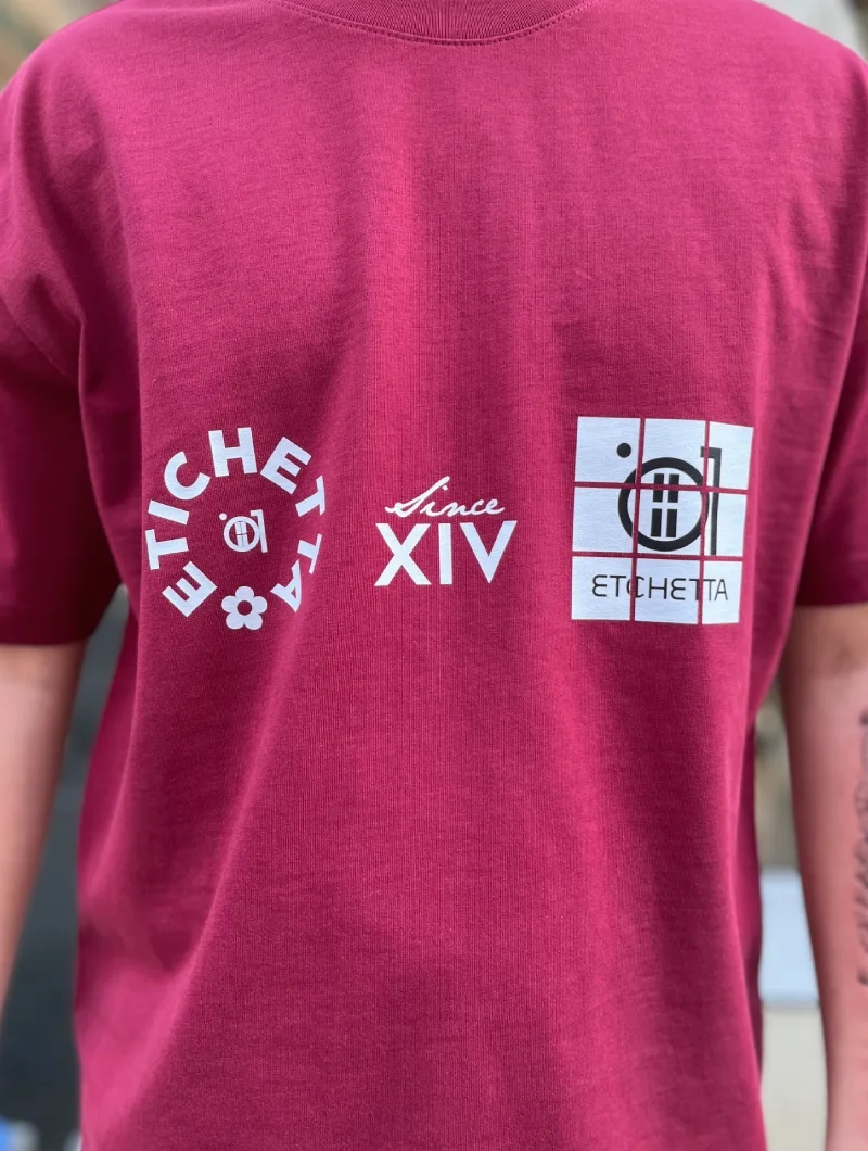 CAMISETA OVER ETICHETTA BURDEOS