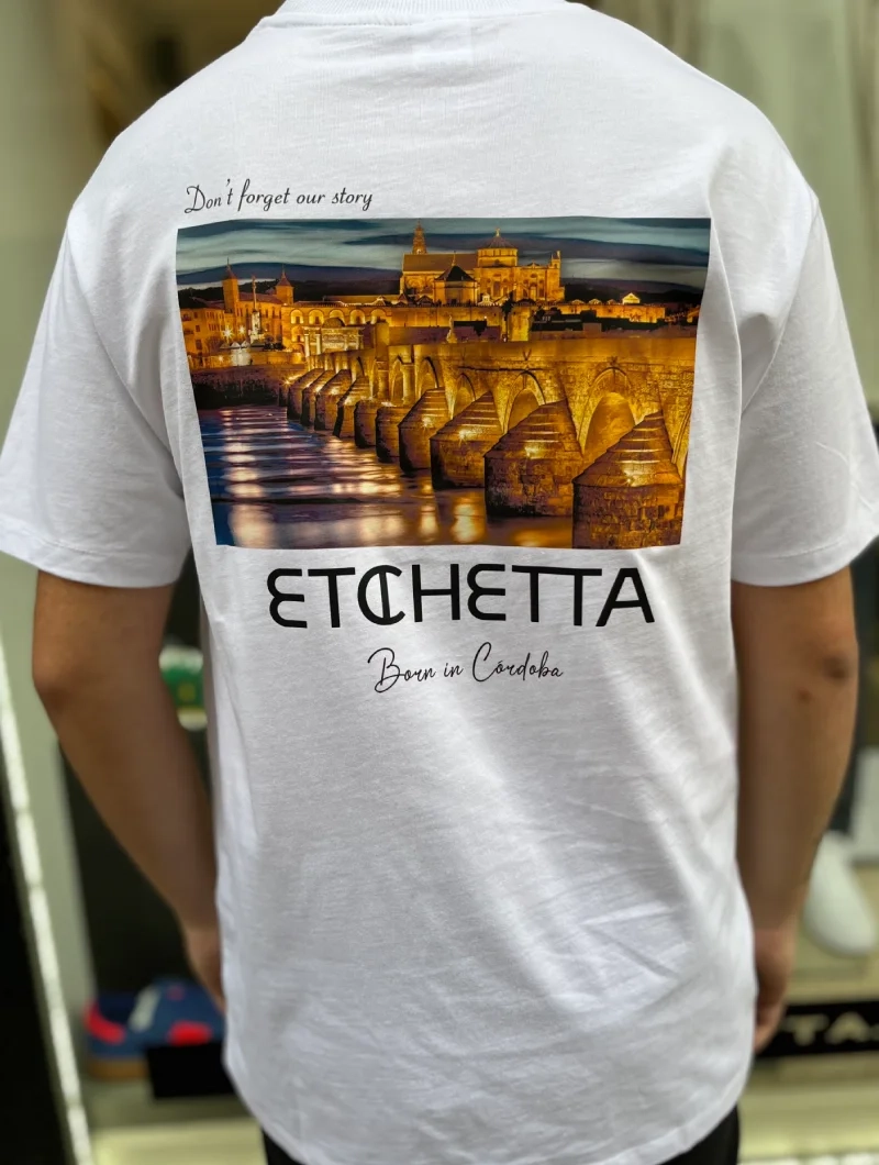 Camiseta ETICHETTA OVER BLANCA Córdoba