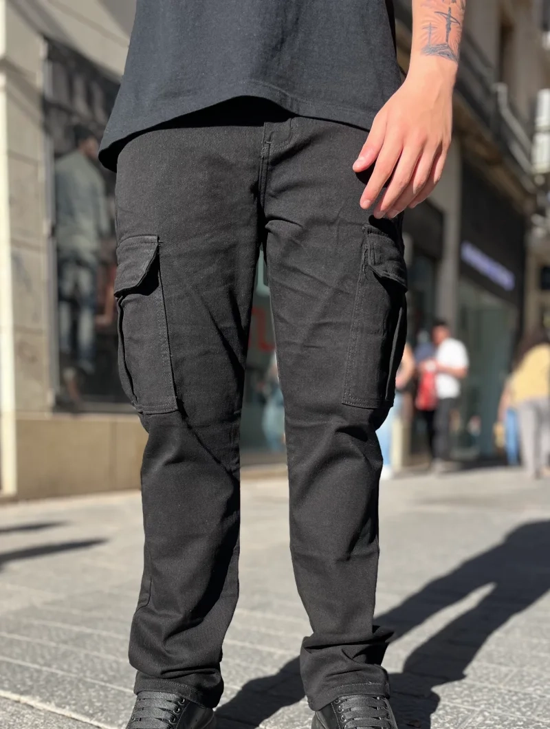 Pantalón Cargo North Negro