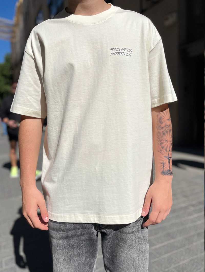Camiseta NORTH CEREZAS PEQUEÑAS OVER BEIGE 2