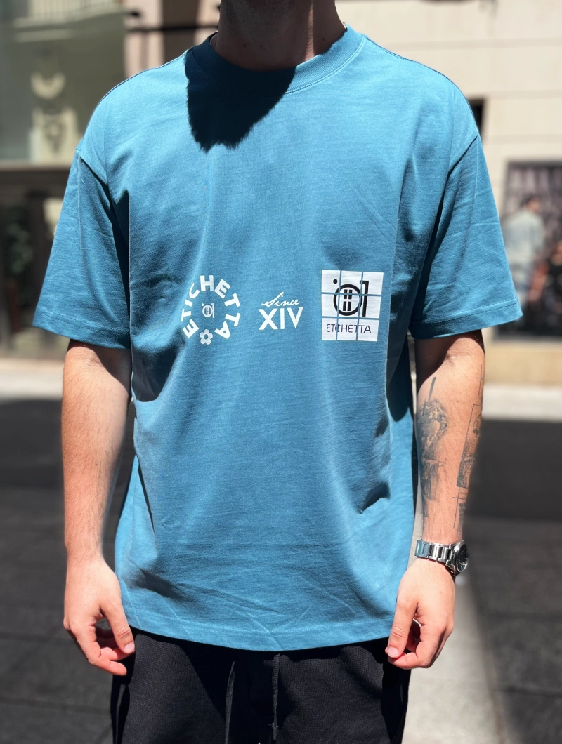 Camiseta ETICHETTA OVER Logos