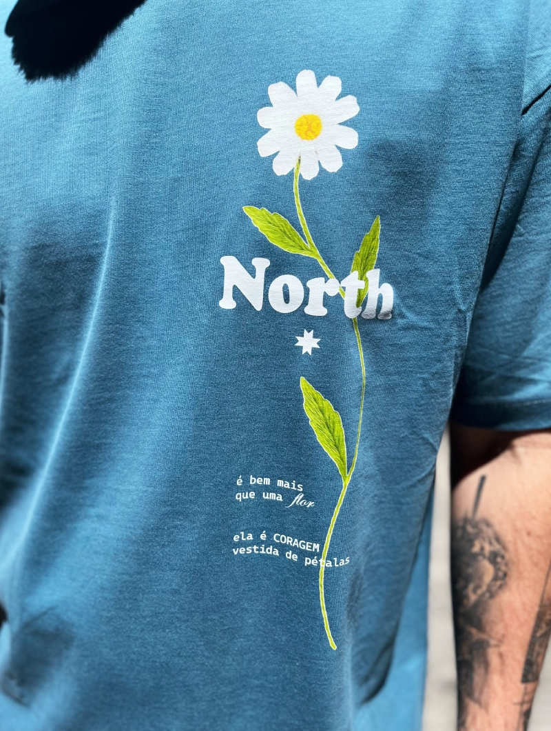 Camiseta NORTH FLOR OVER Azul