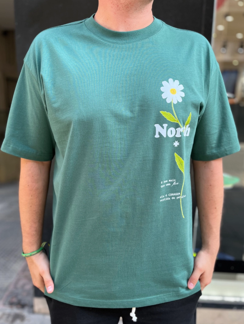 Camiseta NORTH FLOR OVER VERDE