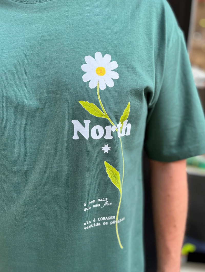 Camiseta NORTH FLOR OVER VERDE
