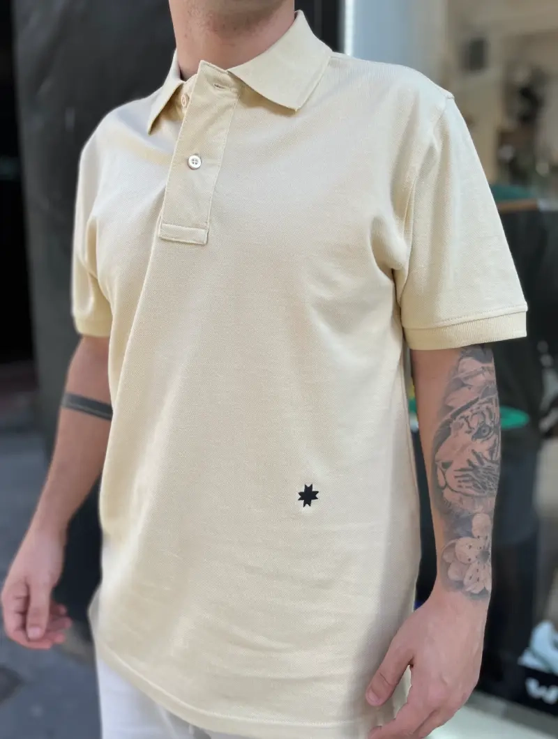 POLO NORTH AMERICAN FIT LOGO ABAJO BEIGE